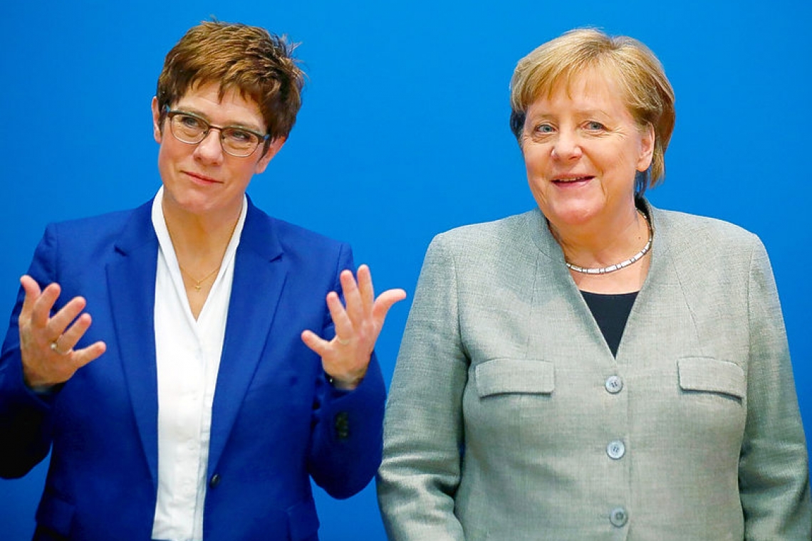 Merkel protegee gives up chancellery ambitions